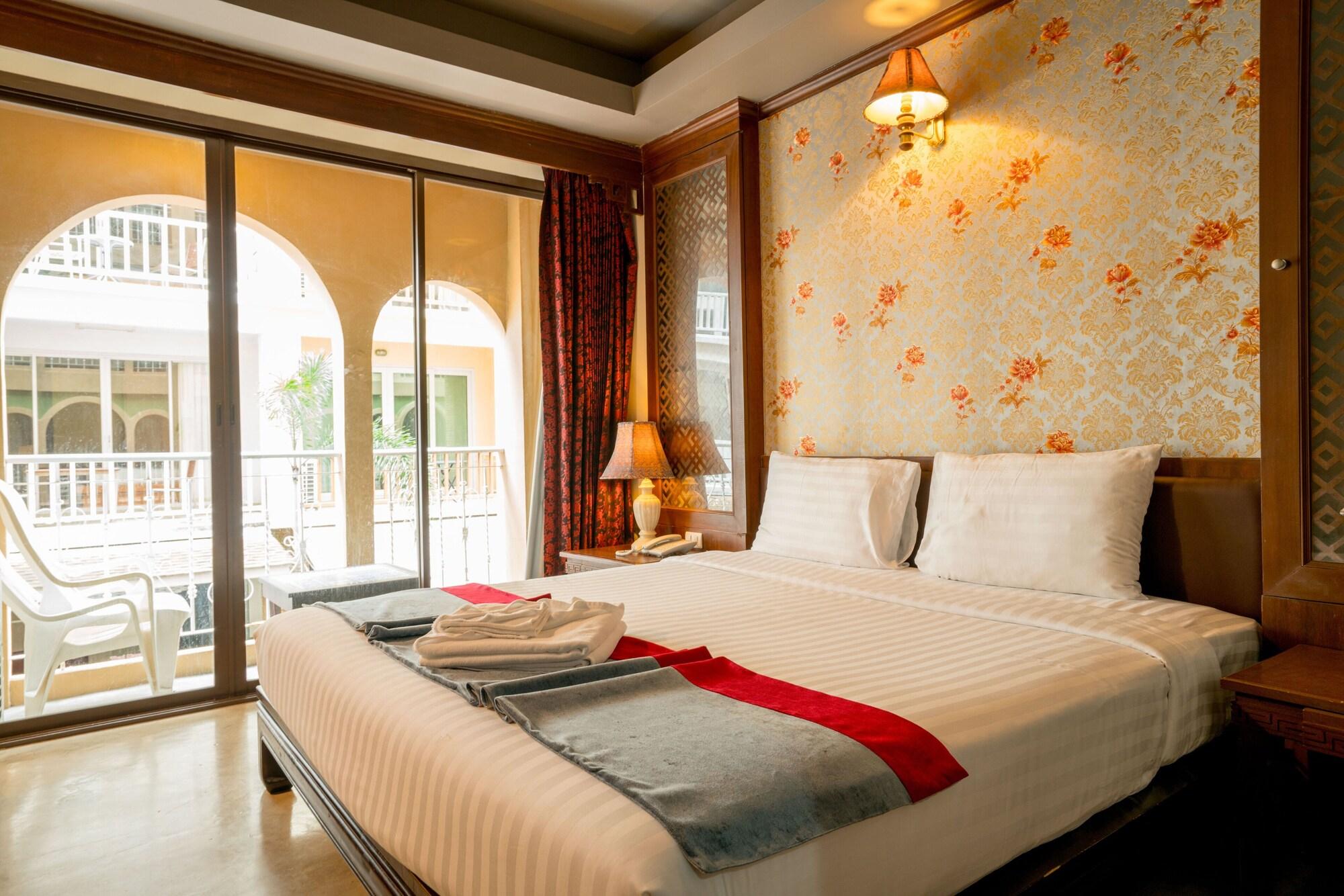 Minatale Phuket Hotel Patong Ngoại thất bức ảnh