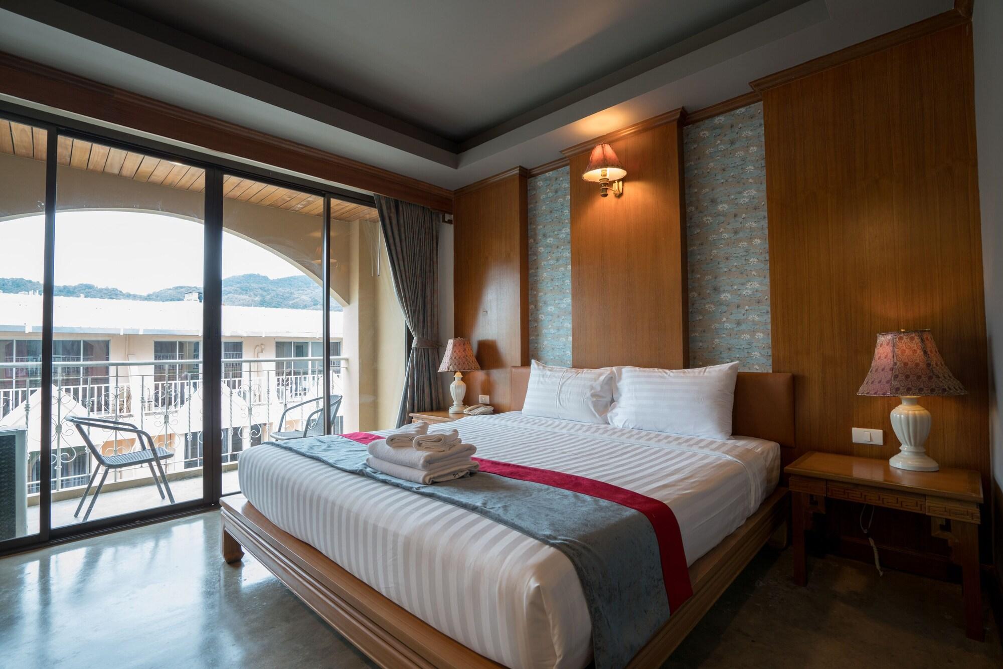 Minatale Phuket Hotel Patong Ngoại thất bức ảnh